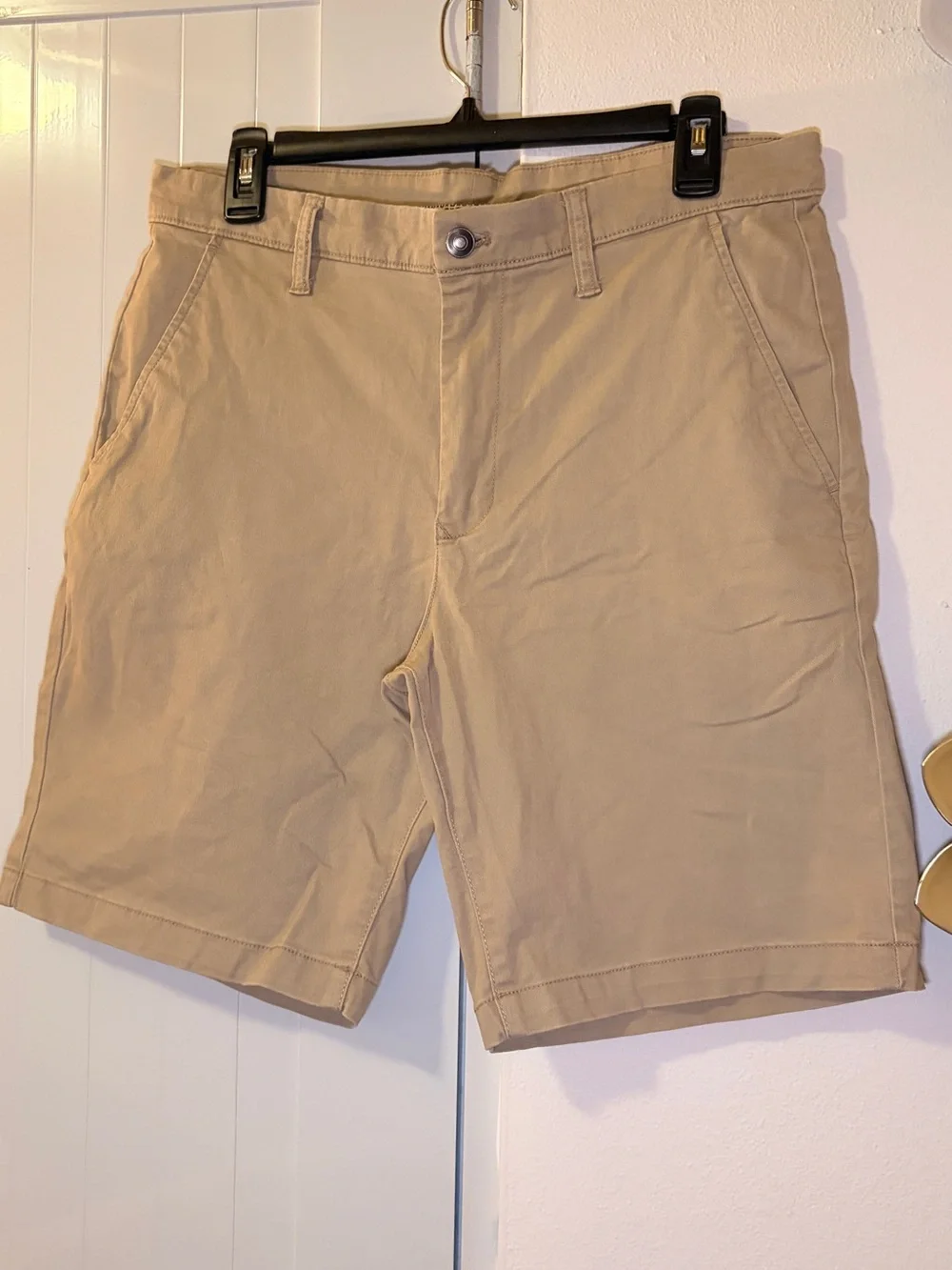 Men's Flat Front Chino Shorts in Khaki - Picture 1 of 4
